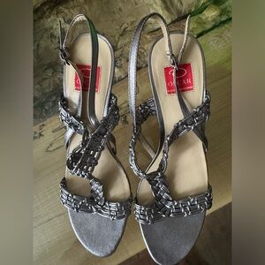 Authentic Oscar de la Renta Shoes